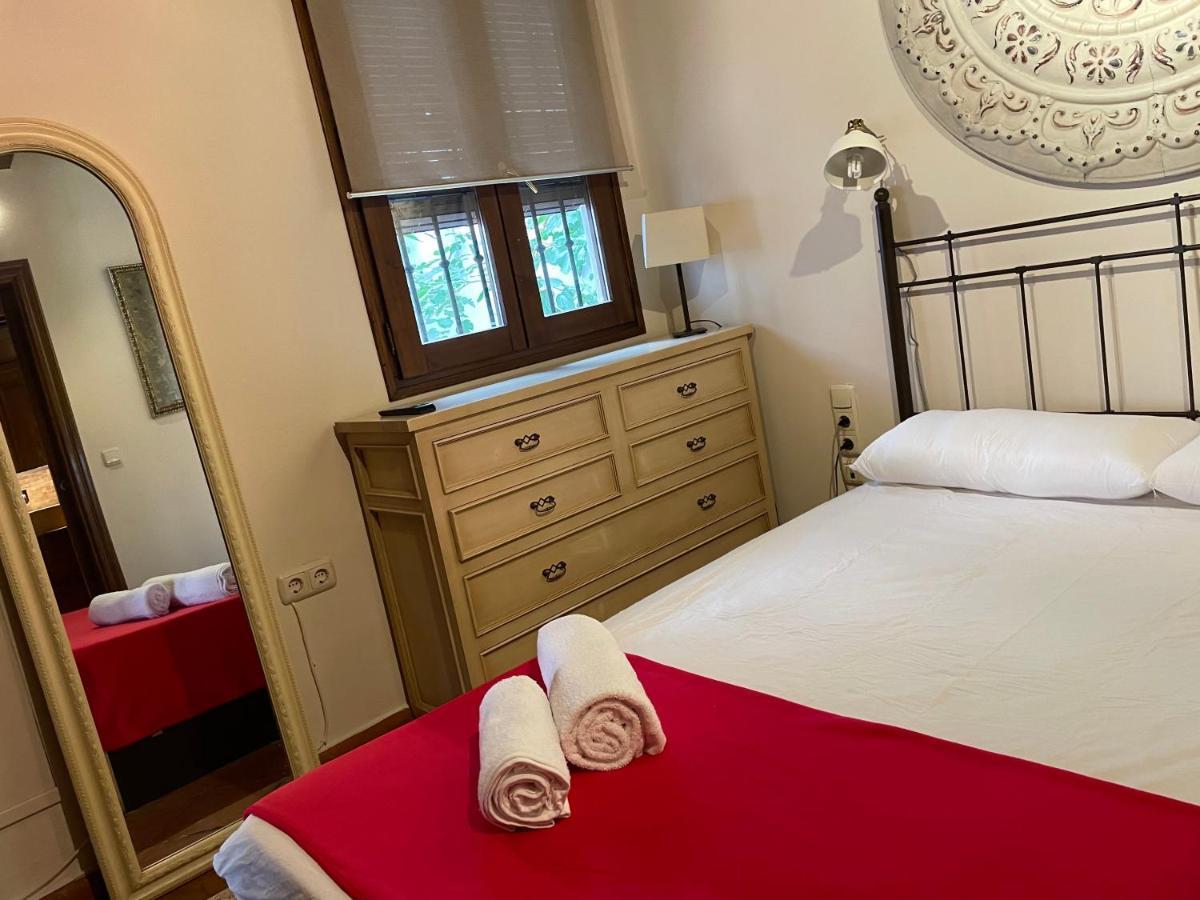 Appartement Sleep In Historic Puerta Elvira à Grenade Extérieur photo